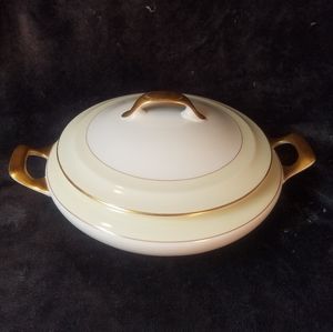 Mid Century covered casserole dish